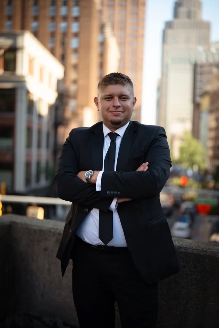 Vlad Kruk, Raven Real Estate