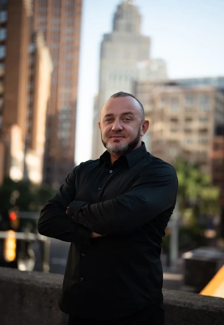 Alexandr Pugachov, Raven Real Estate
